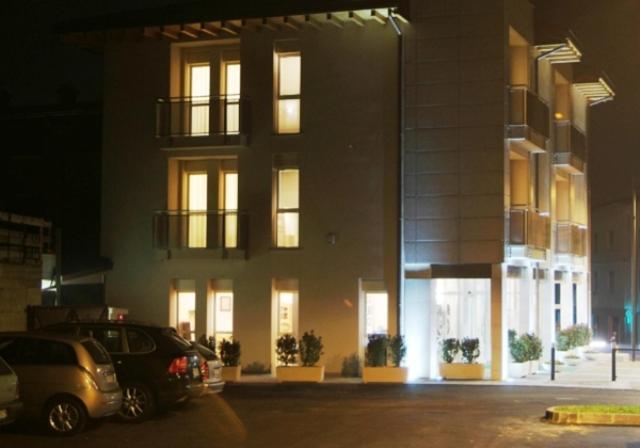 Hotel Piccolo Principe Villongo SantʼAlessandro エクステリア 写真